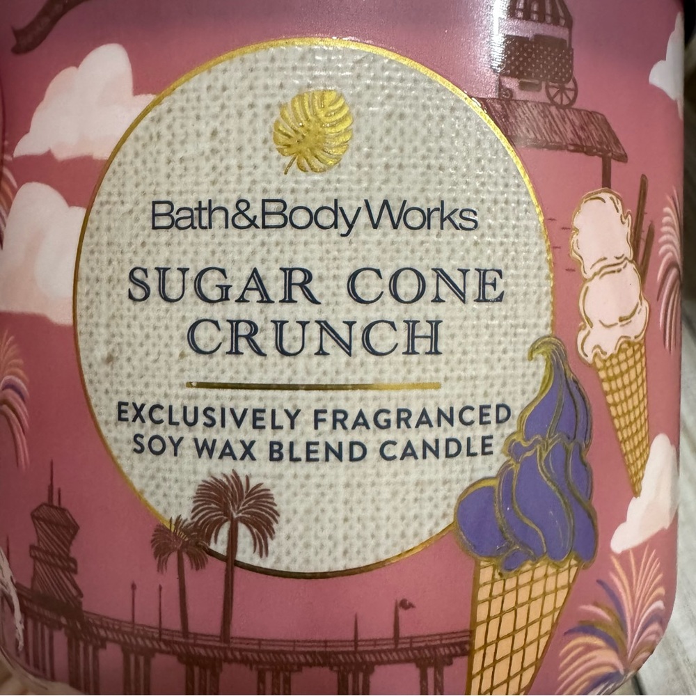 NWT Bath & Body Works Pink and Blue Sugar Cone Crunch Candle 3 Wick BBW - Picture 3 of 7